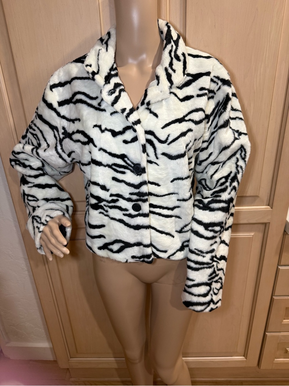 Karen Kane Black & White Zebra-Pattern Teddy Jacket
